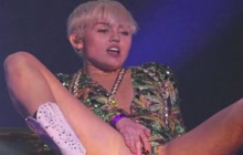 Miley Cyrus Sexy Pics