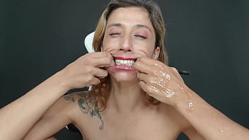 Nasty Milf Fisting Mouth And Pussy | Free Latina