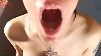 Focus On Hot Model: A Solo Cumshot Treat