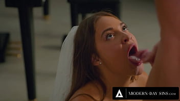 Voyeur Action: Gizelle Blanco80k