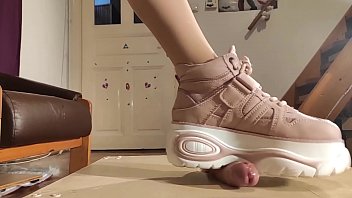 Bethkinky48k Stars In Exclusive Teen Action