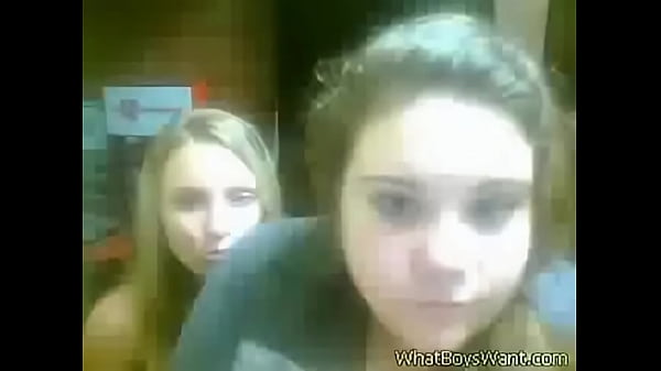 Blonde teen on cam
